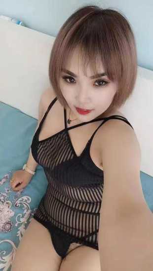 性感小骚货，嘴甜，穴浅，爱高潮，淫水十足！